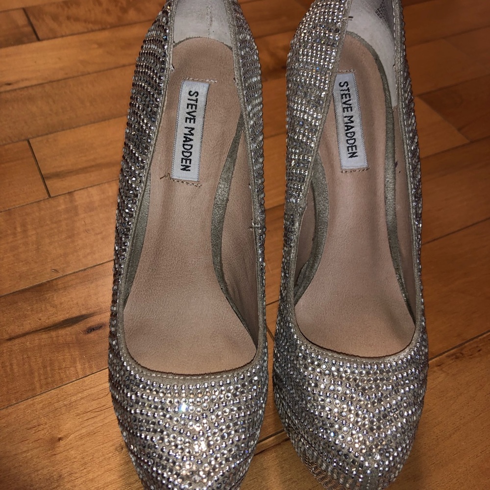 Rare Steve Madden Sparkling Crystal Heels - Picture 6 of 8